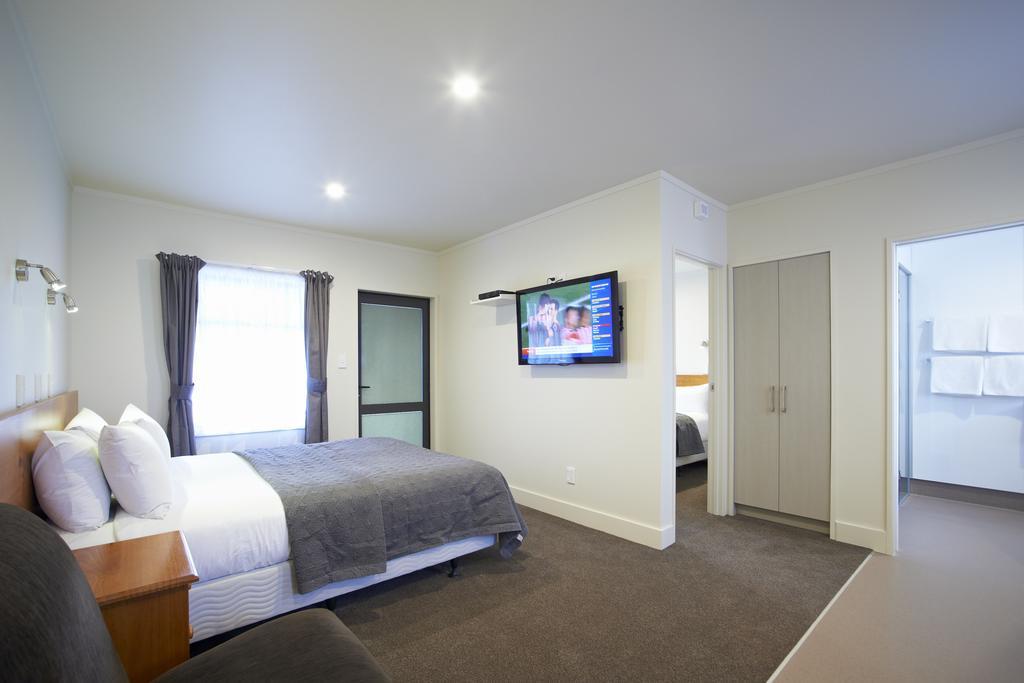 Auto Lodge Motel Гамильтон Экстерьер фото