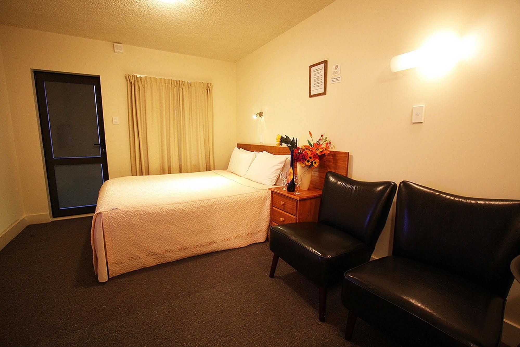 Auto Lodge Motel Гамильтон Экстерьер фото
