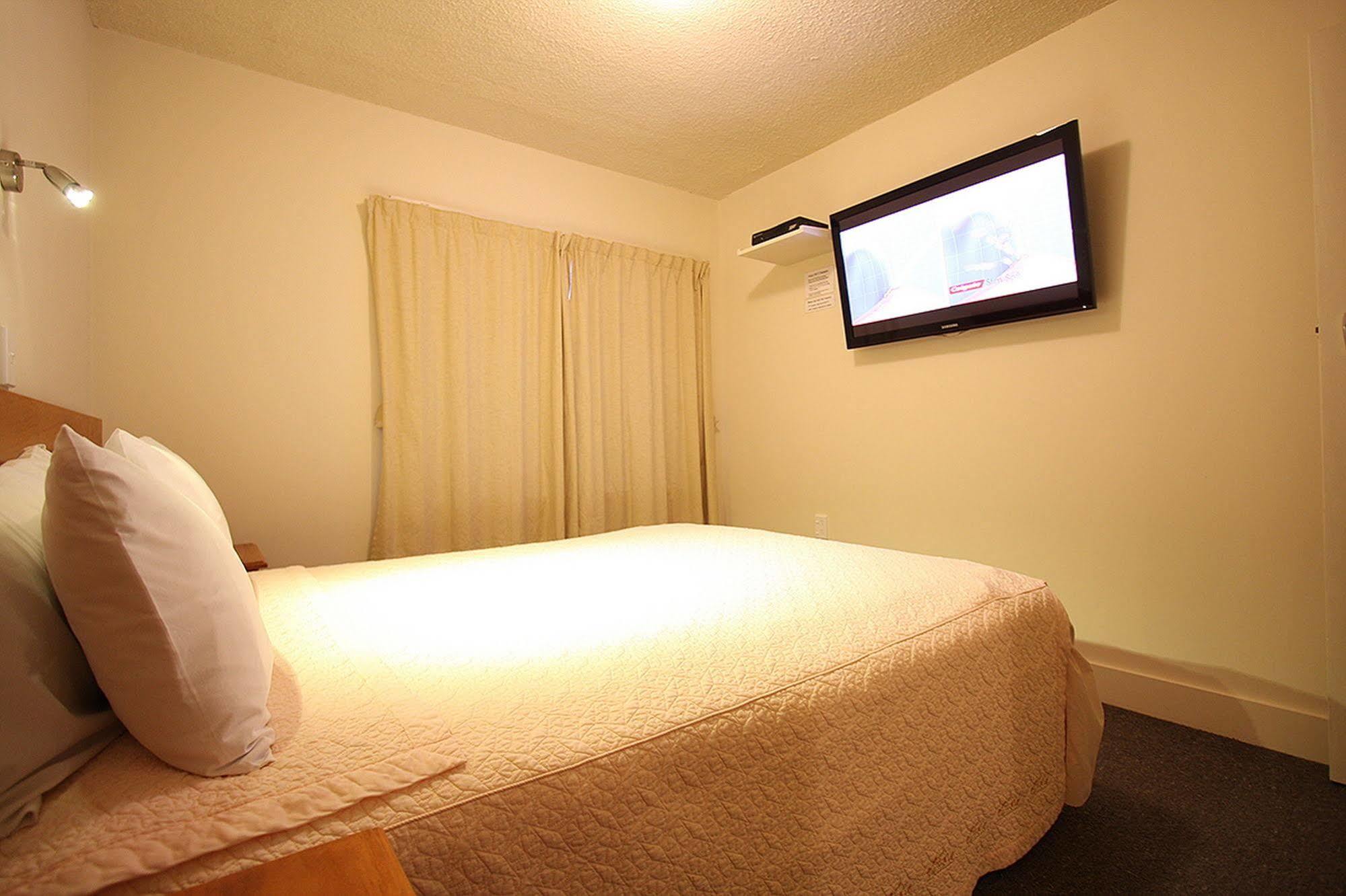 Auto Lodge Motel Гамильтон Экстерьер фото
