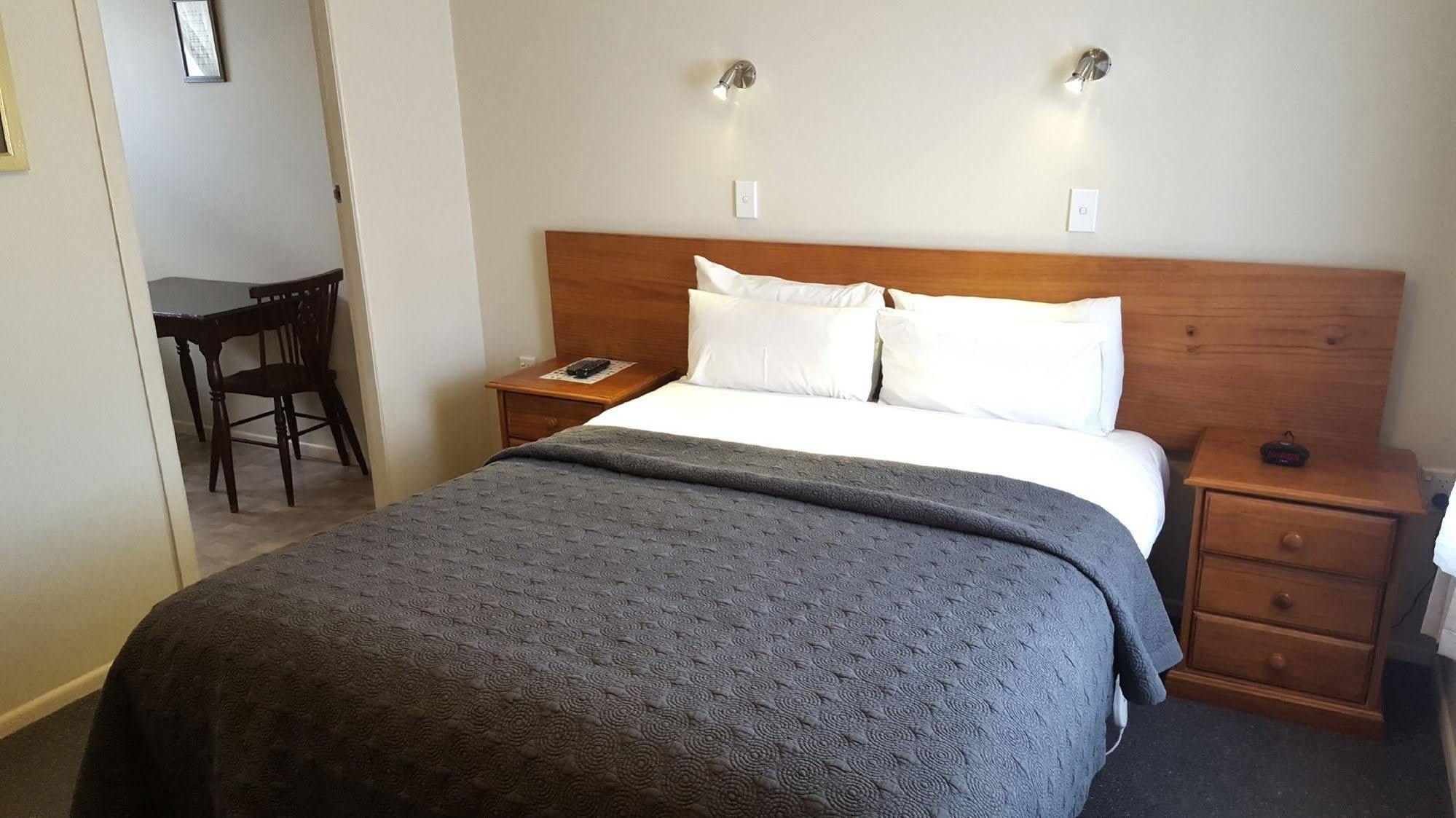 Auto Lodge Motel Гамильтон Экстерьер фото