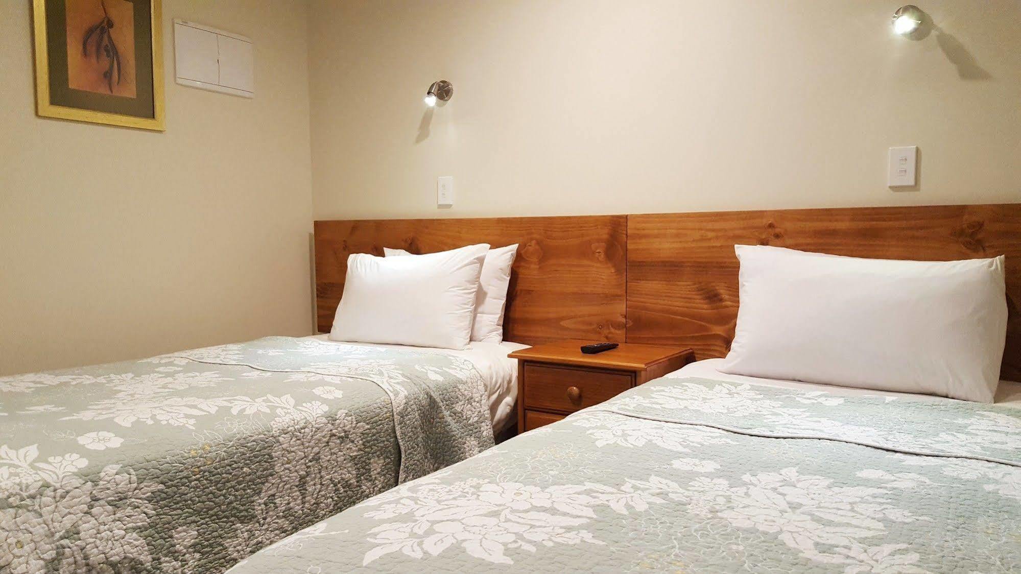 Auto Lodge Motel Гамильтон Экстерьер фото